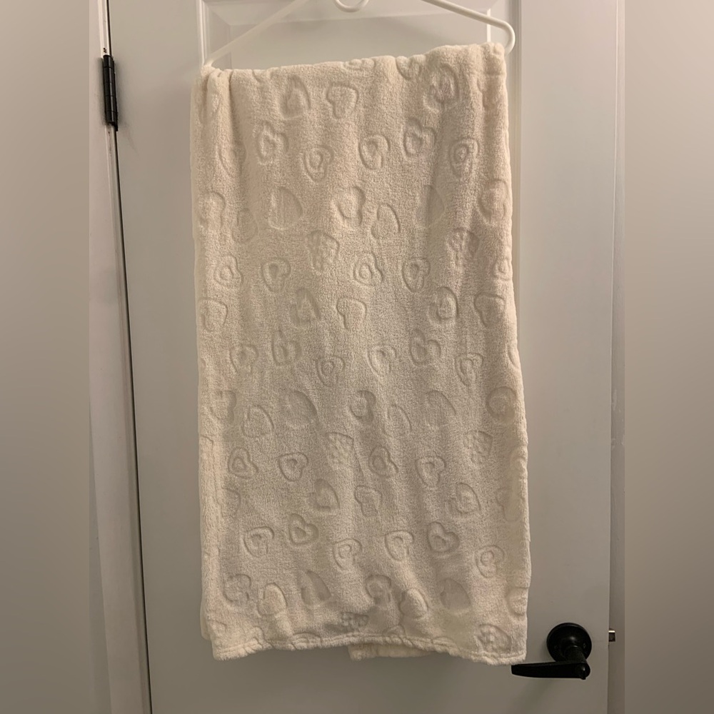 Cream and White Maxi Pencil Blanket for Cocktail Evenings